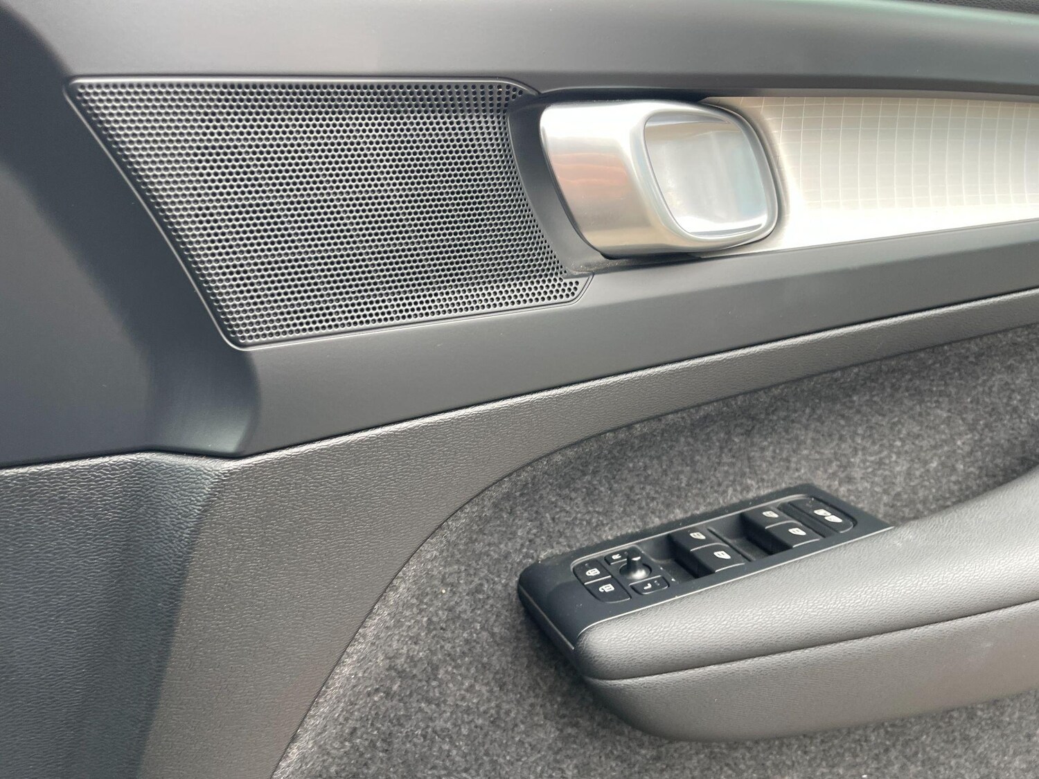 Used Volvo XC40 for sale - 77704693: Photo 19