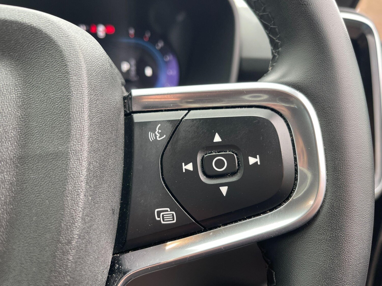 Used Volvo XC40 for sale - 77704693: Photo 20