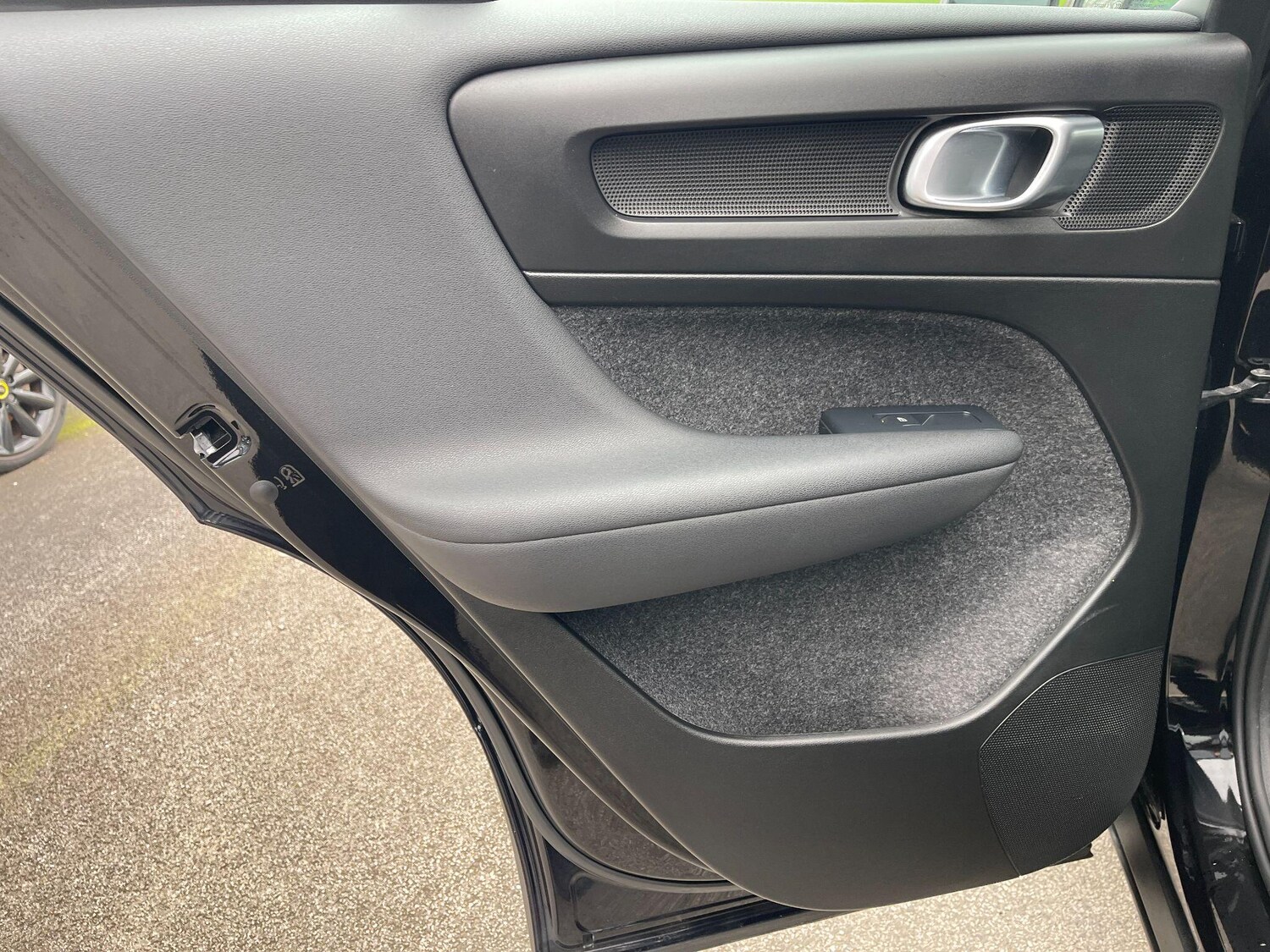 Used Volvo XC40 for sale - 77704693: Photo 24