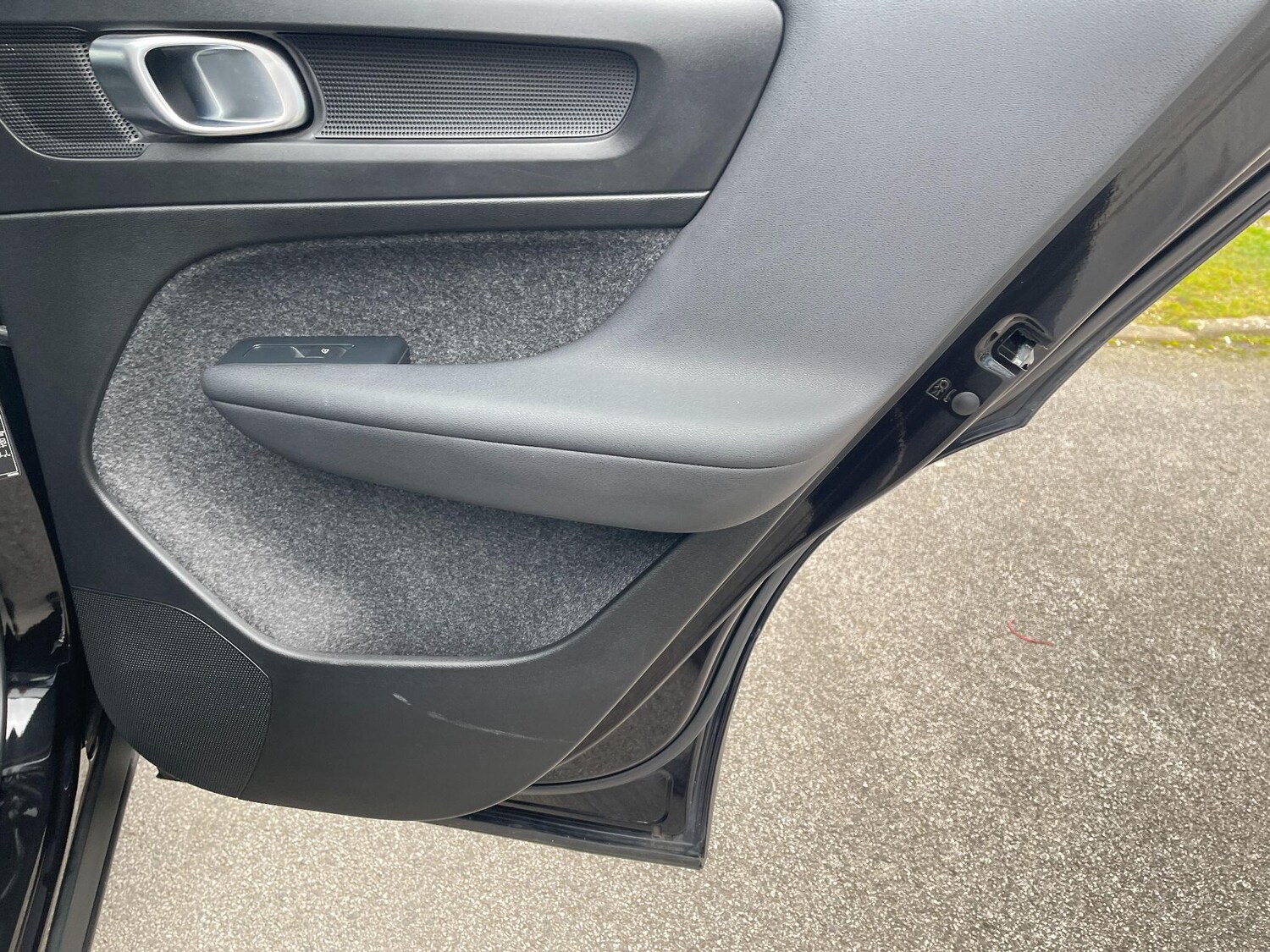 Used Volvo XC40 for sale - 77704693: Photo 25