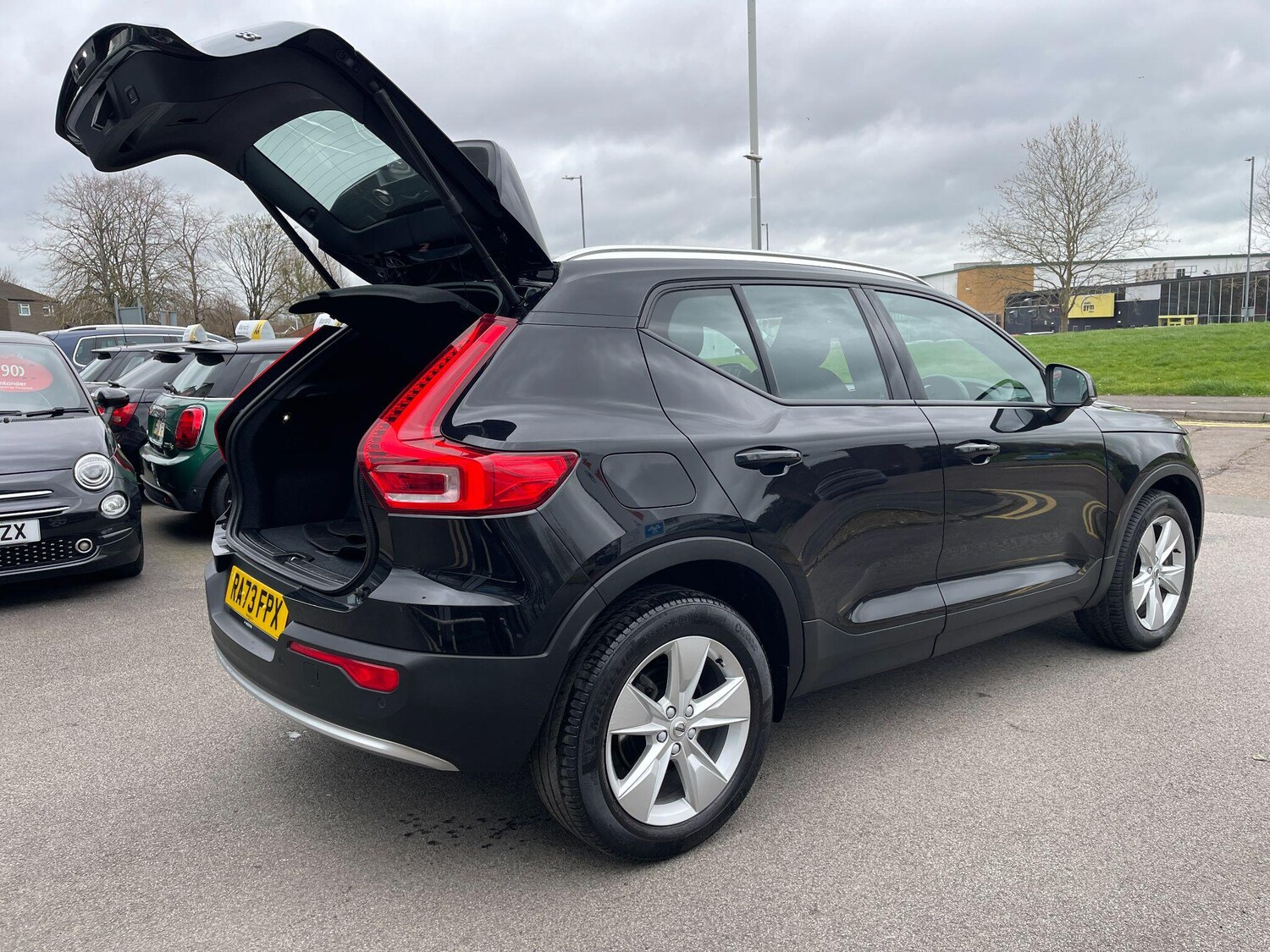 Used Volvo XC40 for sale - 77704693: Photo 9