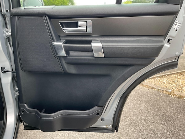 Used Land Rover Discovery 4 2025 for sale - 75678307: Photo 29
