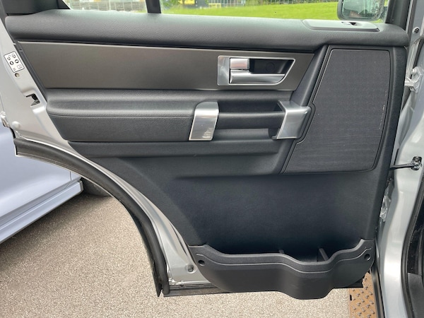 Used Land Rover Discovery 4 2025 for sale - 75678307: Photo 30