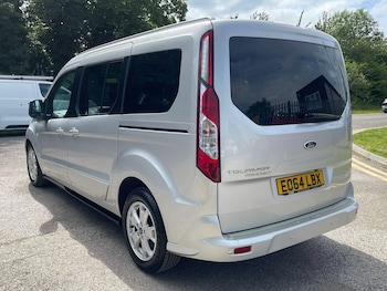 Used Ford Grand Tourneo Connect 2014 for sale - 78562088: Photo