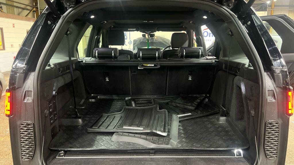 Used Land Rover Discovery 2018 for sale - 76855880: Photo 17