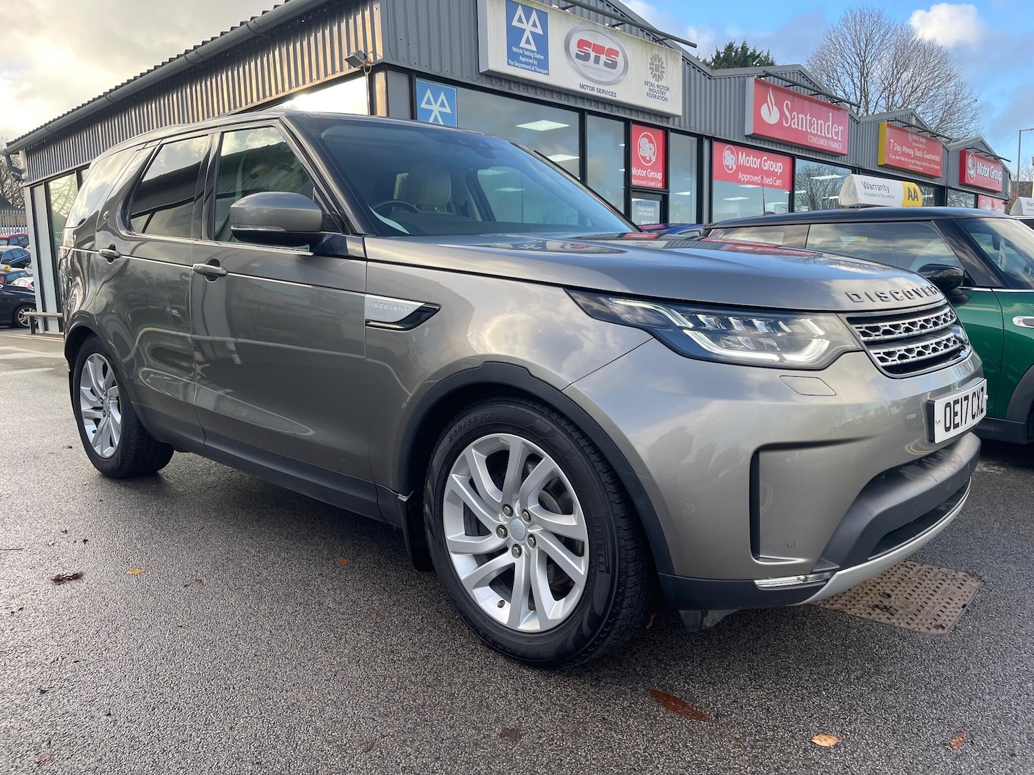 Used Land Rover Discovery 2017 for sale - 76597246: Photo 2