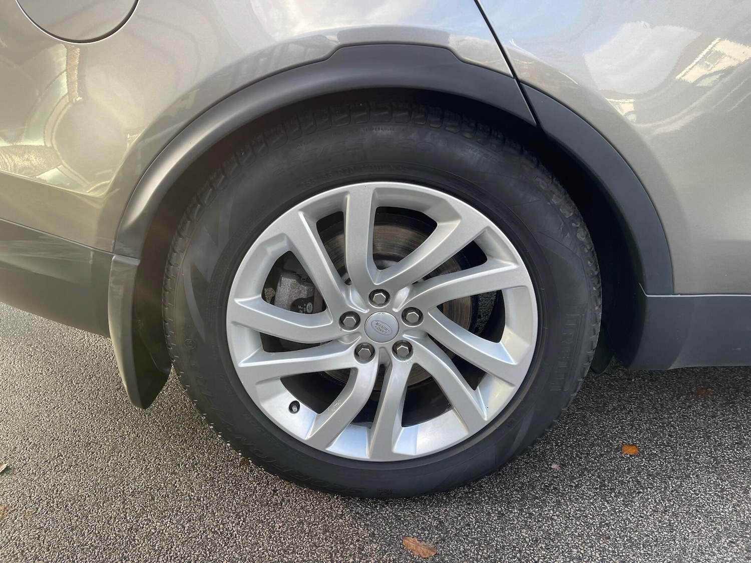 Used Land Rover Discovery 2017 for sale - 76597246: Photo 29