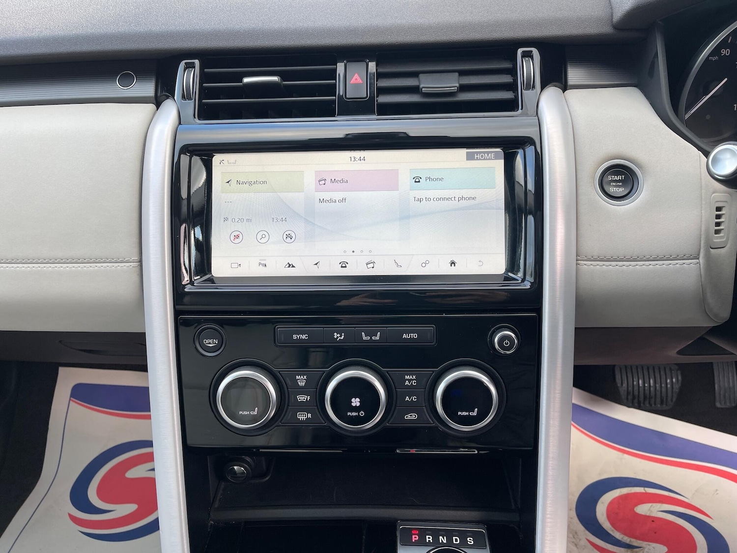 Used Land Rover Discovery 2017 for sale - 76597246: Photo 32