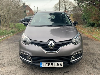 Used Renault Captur 2015 for sale - 76728722: Photo