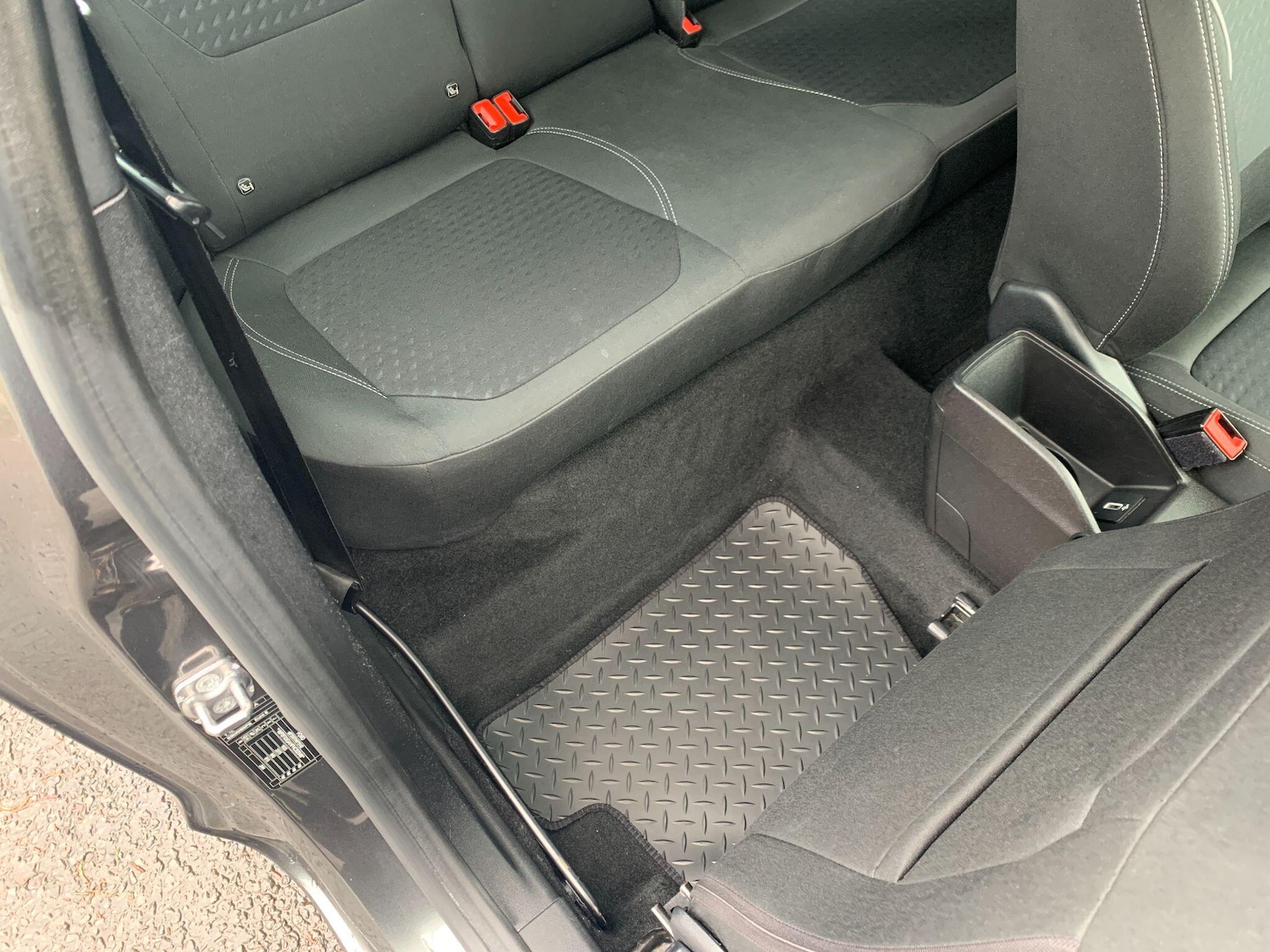 Used Ford Fiesta 2017 for sale - 77898599: Photo 23