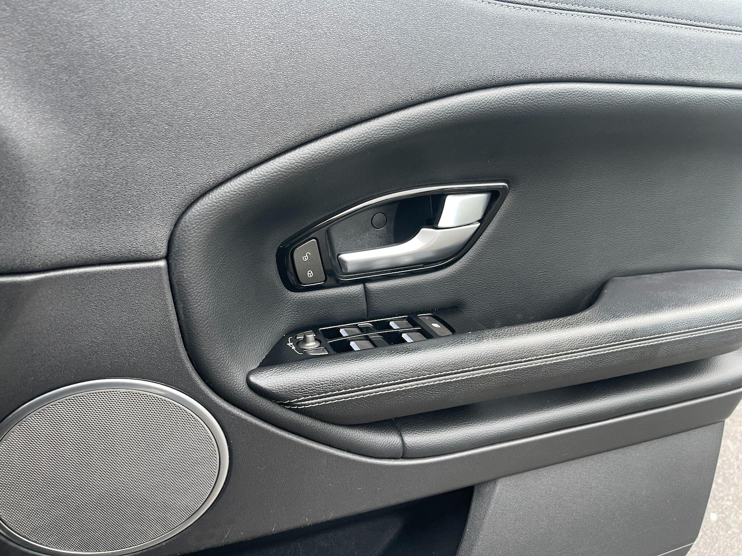 Used Land Rover Range Rover Evoque 2017 for sale - 77330705: Photo 46