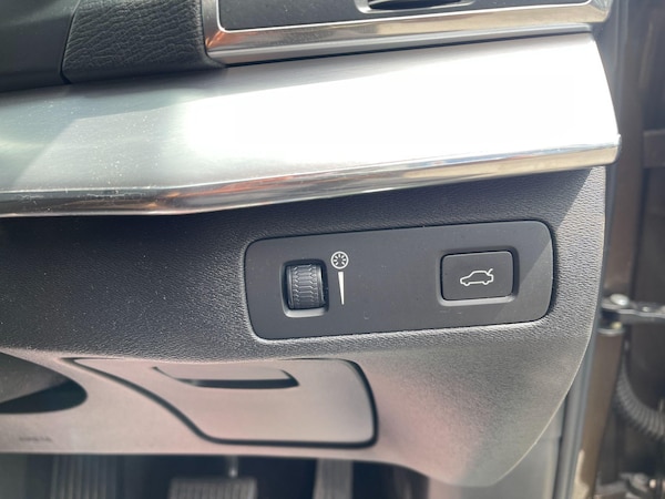 Used Volvo XC90 2017 for sale - 74895343: Photo 37