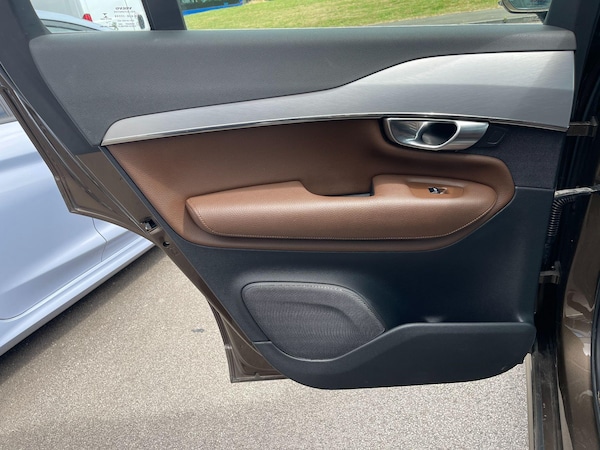 Used Volvo XC90 2017 for sale - 74895343: Photo 43