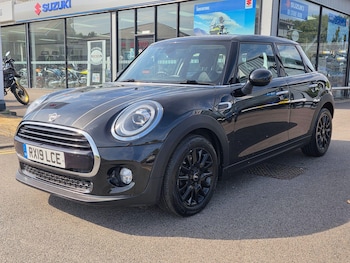 Used MINI Hatch 2019 for sale - 79169759: Photo