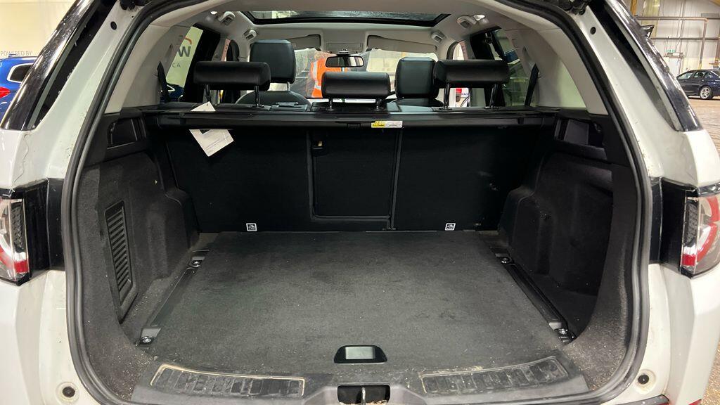 Used Land Rover Discovery Sport 2018 for sale - 77074880: Photo 17