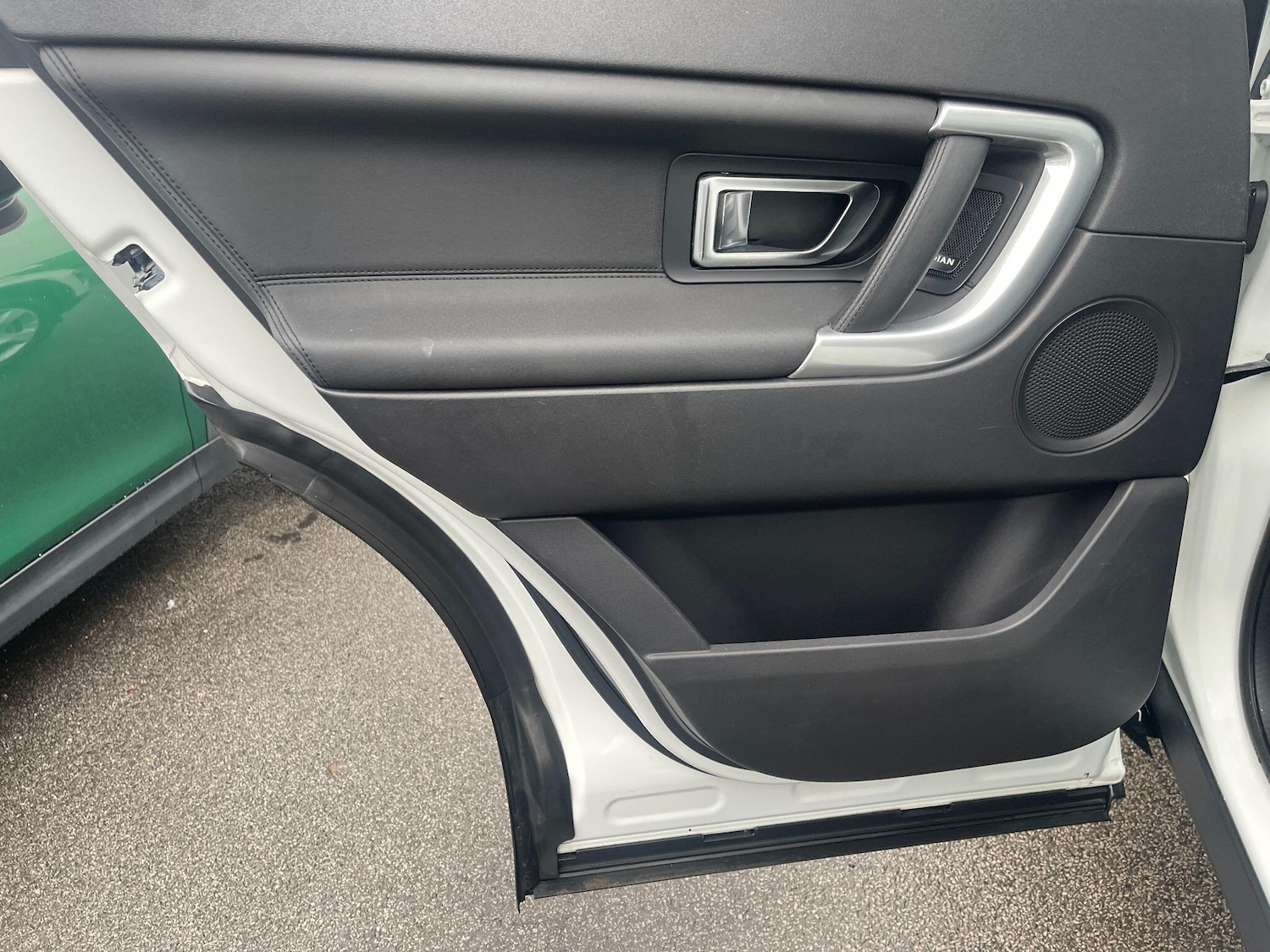 Used Land Rover Discovery Sport 2018 for sale - 77074880: Photo 27