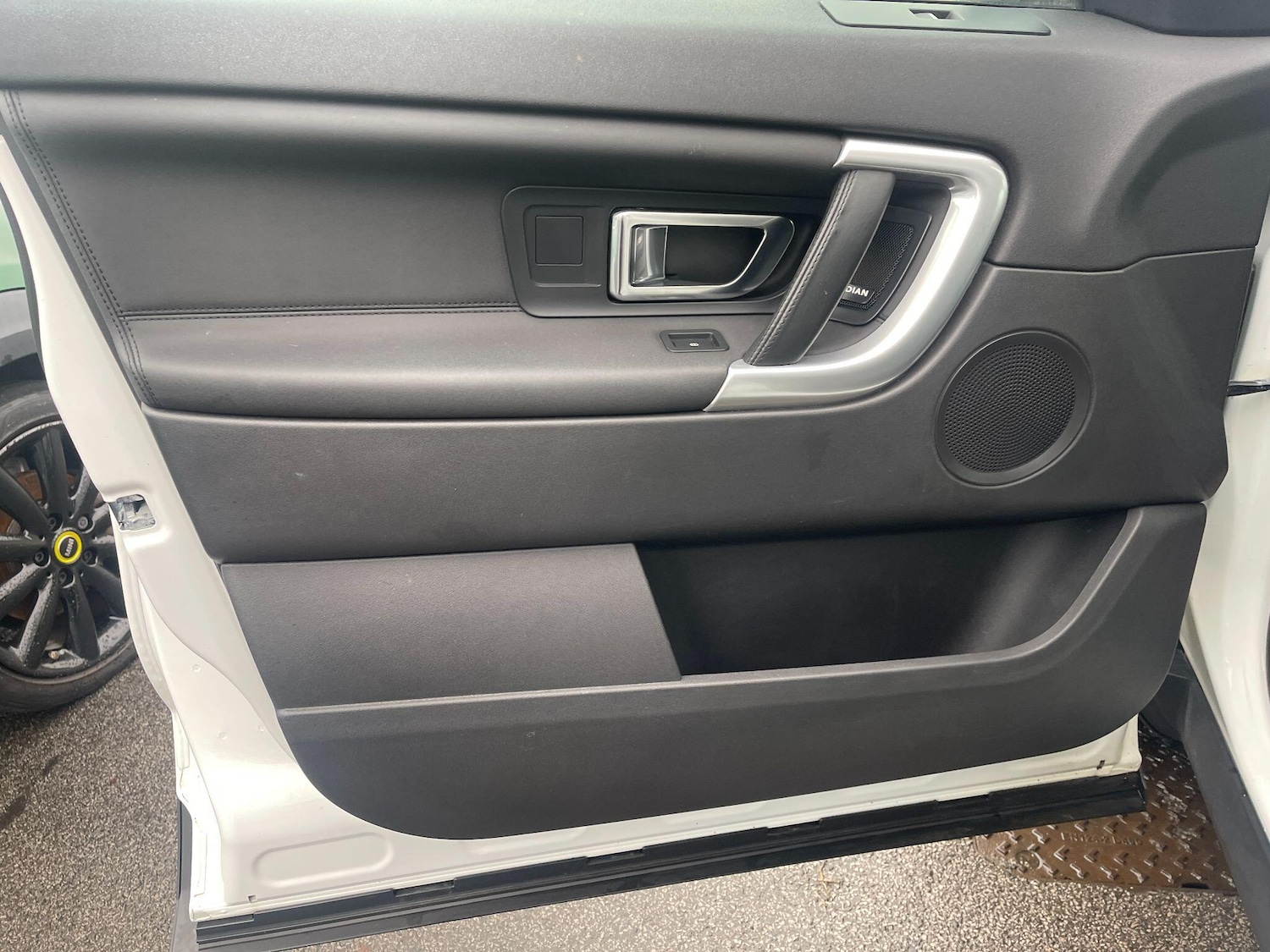 Used Land Rover Discovery Sport 2018 for sale - 77074880: Photo 28