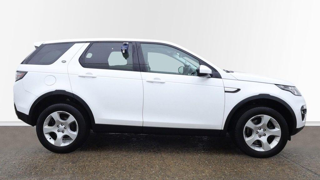 Used Land Rover Discovery Sport 2018 for sale - 77074880: Photo 9