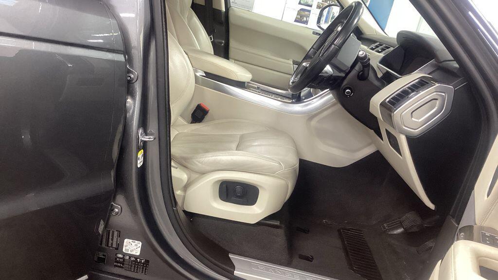 Used Land Rover Range Rover Sport 2017 for sale - 77330704: Photo 13