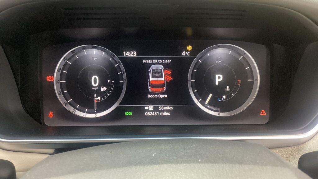 Used Land Rover Range Rover Sport 2017 for sale - 77330704: Photo 16