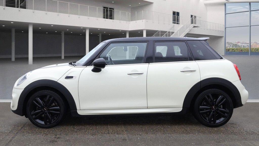 Used MINI Hatch 2018 for sale - 76398297: Photo 4