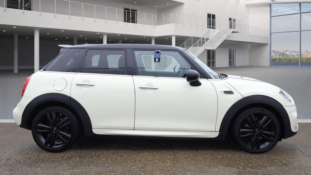 Used MINI Hatch 2018 for sale - 76398297: Photo 5