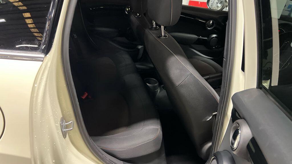 Used MINI Hatch 2018 for sale - 76398297: Photo 9