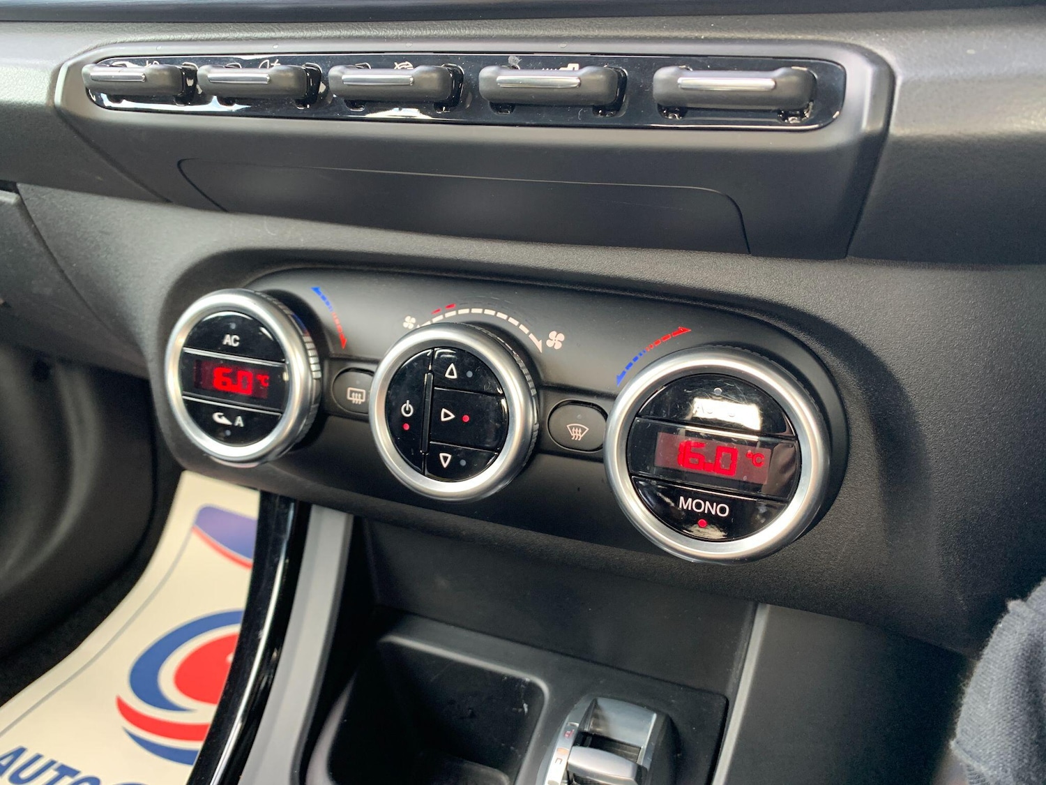 Used Alfa Romeo Giulietta 2010 for sale - 76059312: Photo 11