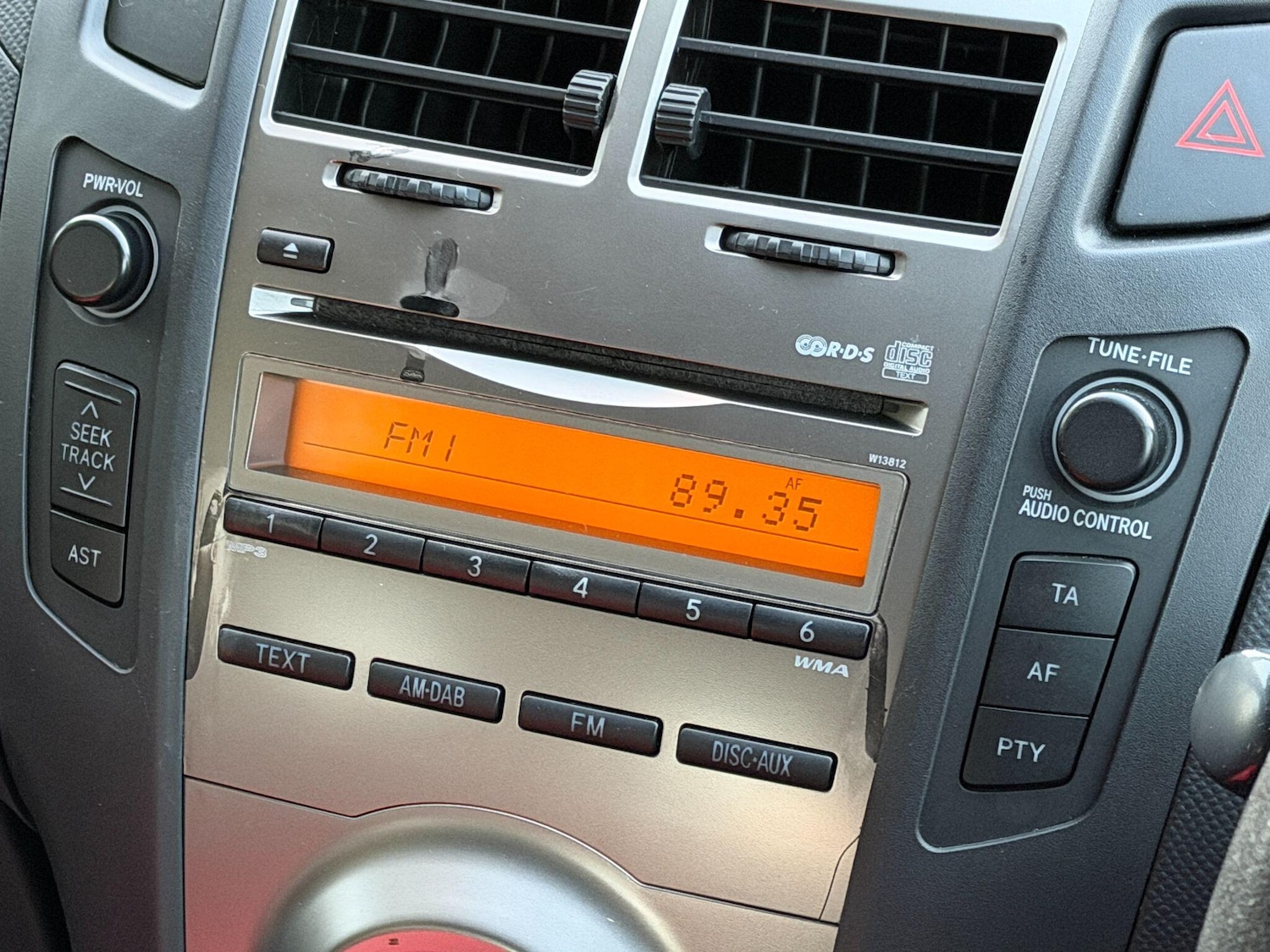 Used Toyota Yaris 2010 for sale - 76215553: Photo 11