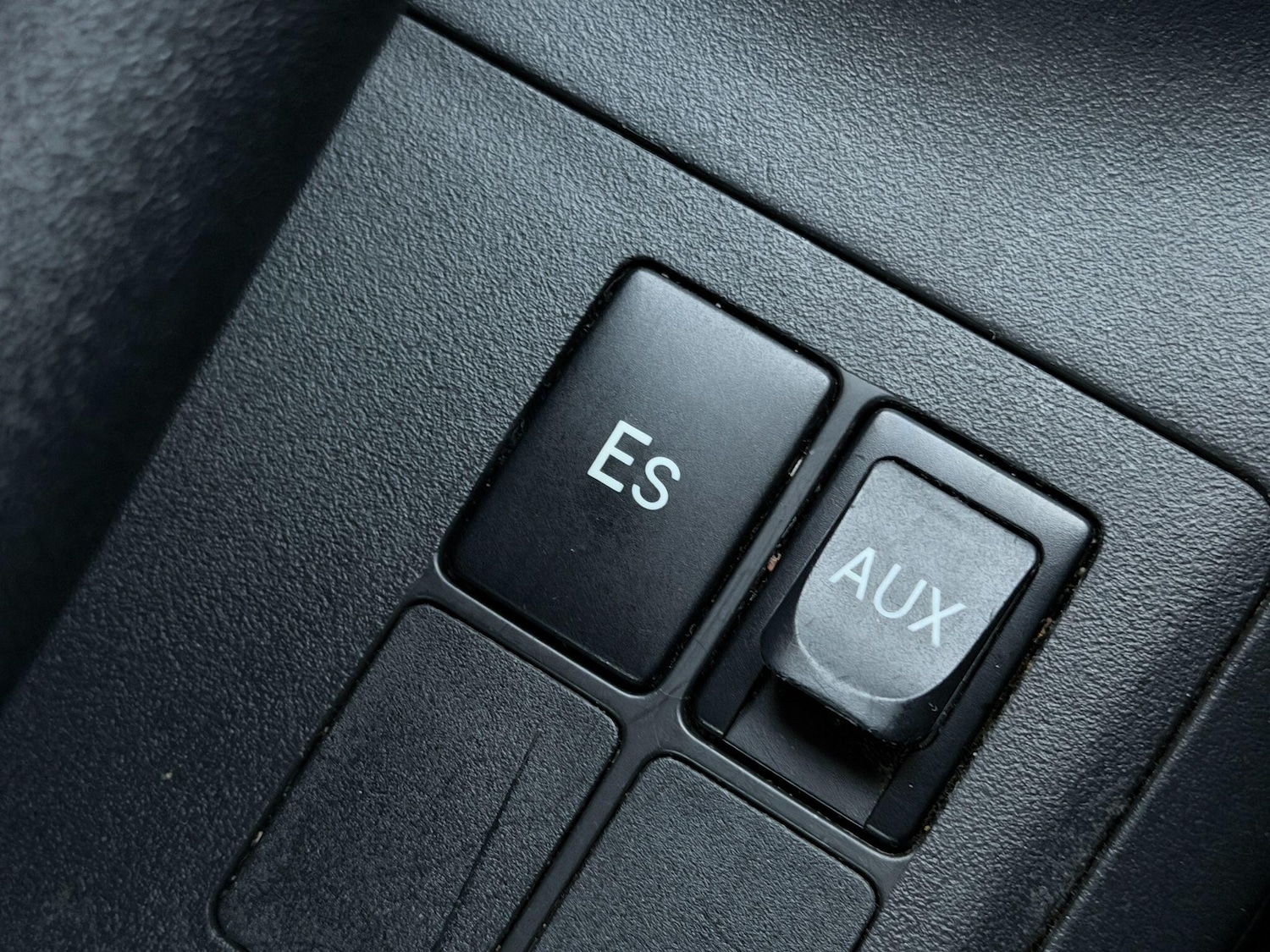 Used Toyota Yaris 2010 for sale - 76215553: Photo 13