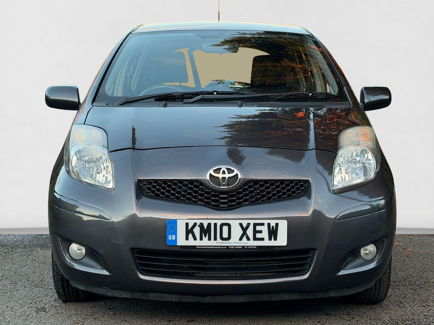 Used Toyota Yaris 2010 for sale - 76215553: Photo 2