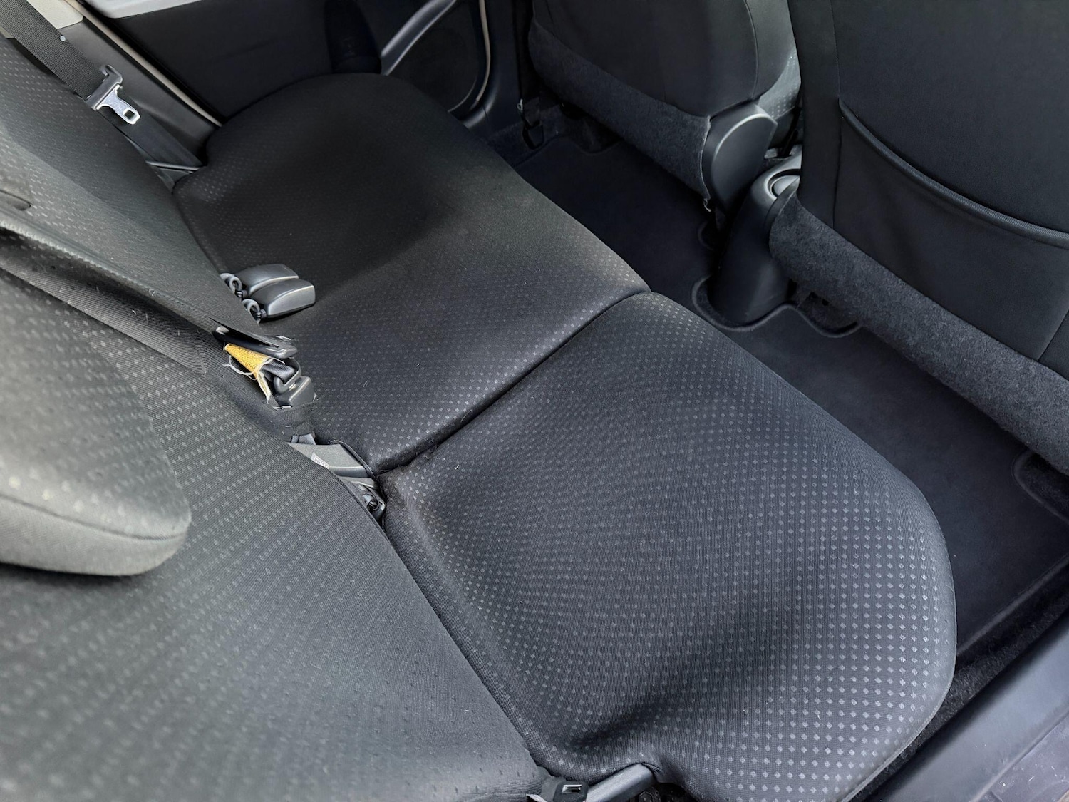 Used Toyota Yaris 2010 for sale - 76215553: Photo 23