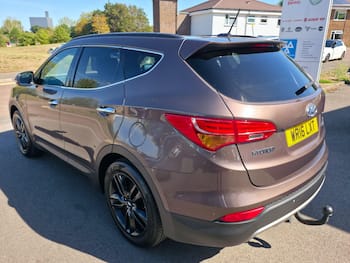 Used Hyundai Santa Fe 2016 for sale - 79553846: Photo