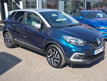 Used Renault Captur 2019 for sale - 79348260: Photo