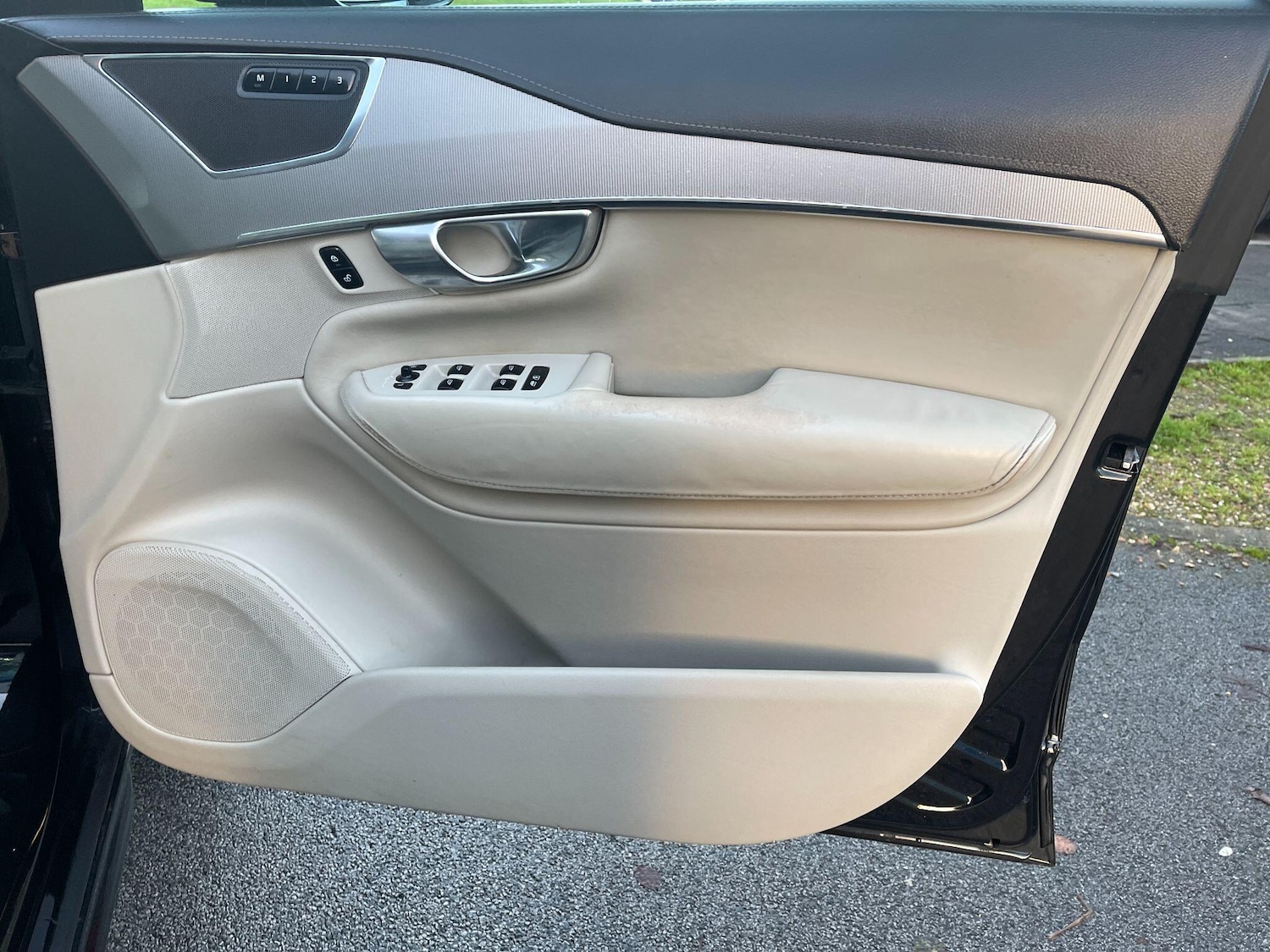 Used Volvo XC90 2017 for sale - 76855732: Photo 21