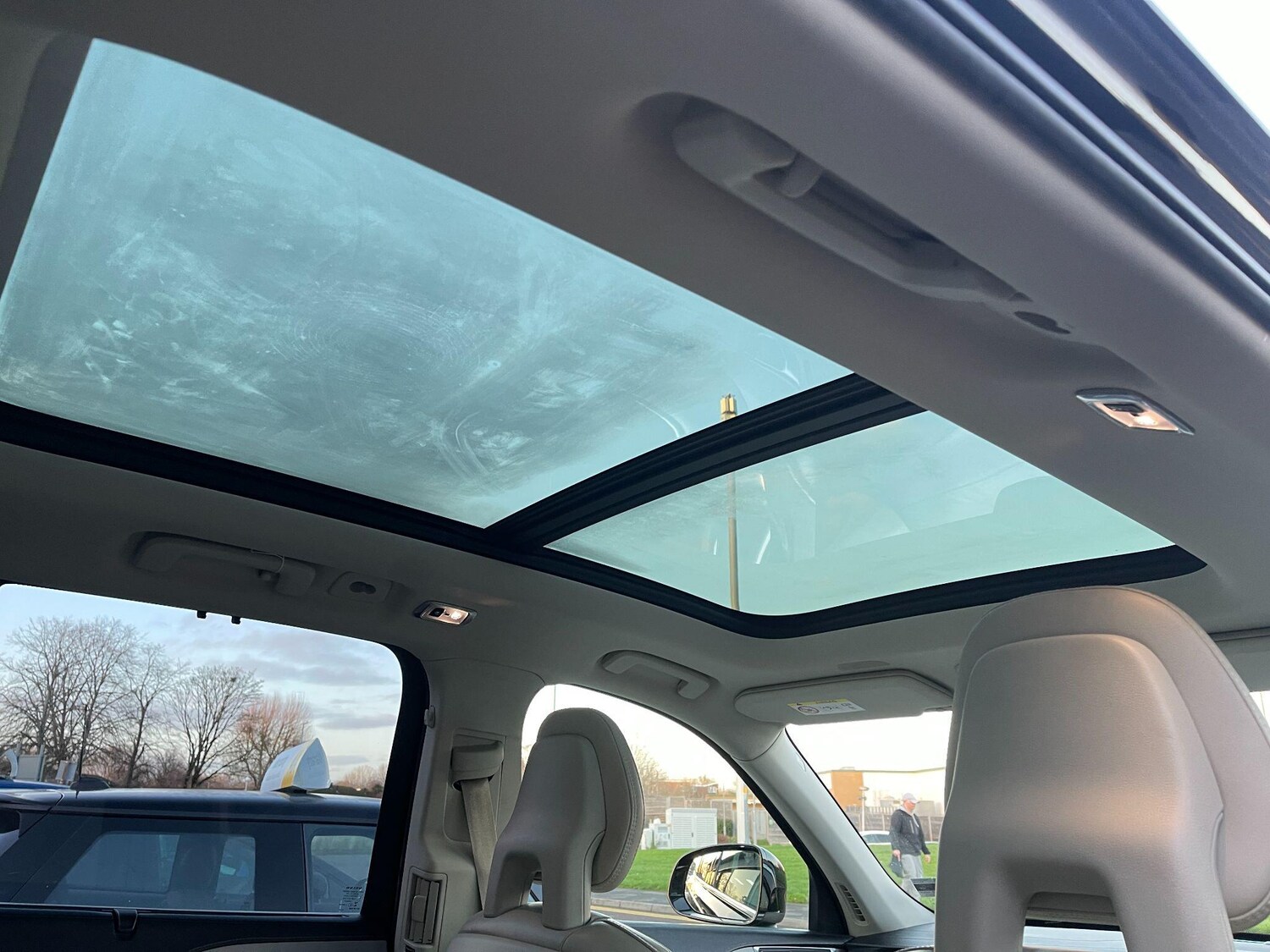 Used Volvo XC90 2017 for sale - 76855732: Photo 39