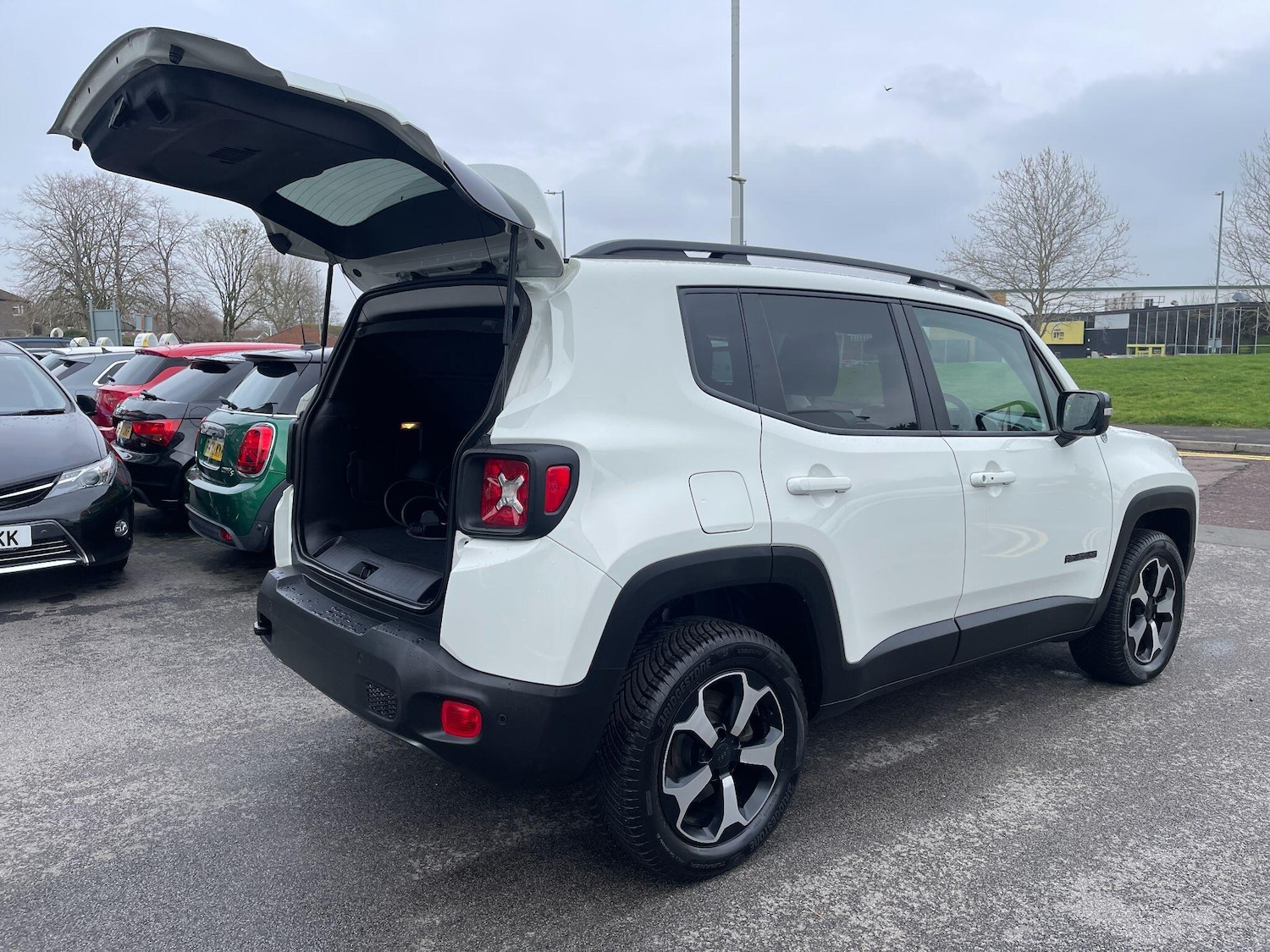 Used Jeep Renegade 2022 for sale - 77131830: Photo 32