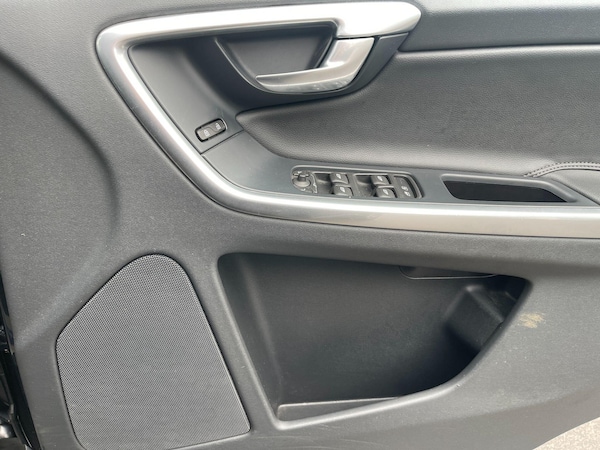 Used Volvo XC60 2015 for sale - 76295660: Photo 46