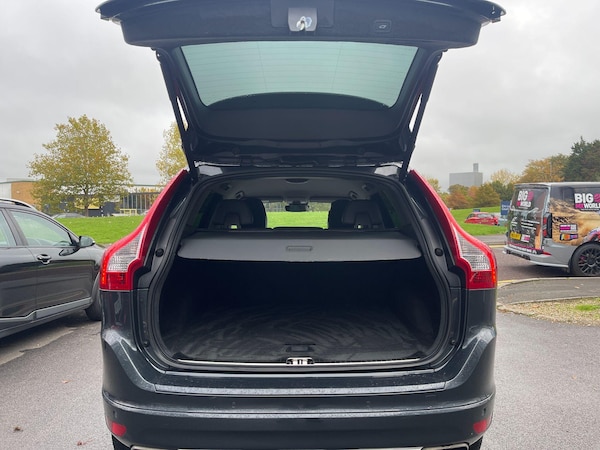 Used Volvo XC60 2015 for sale - 76295660: Photo 61
