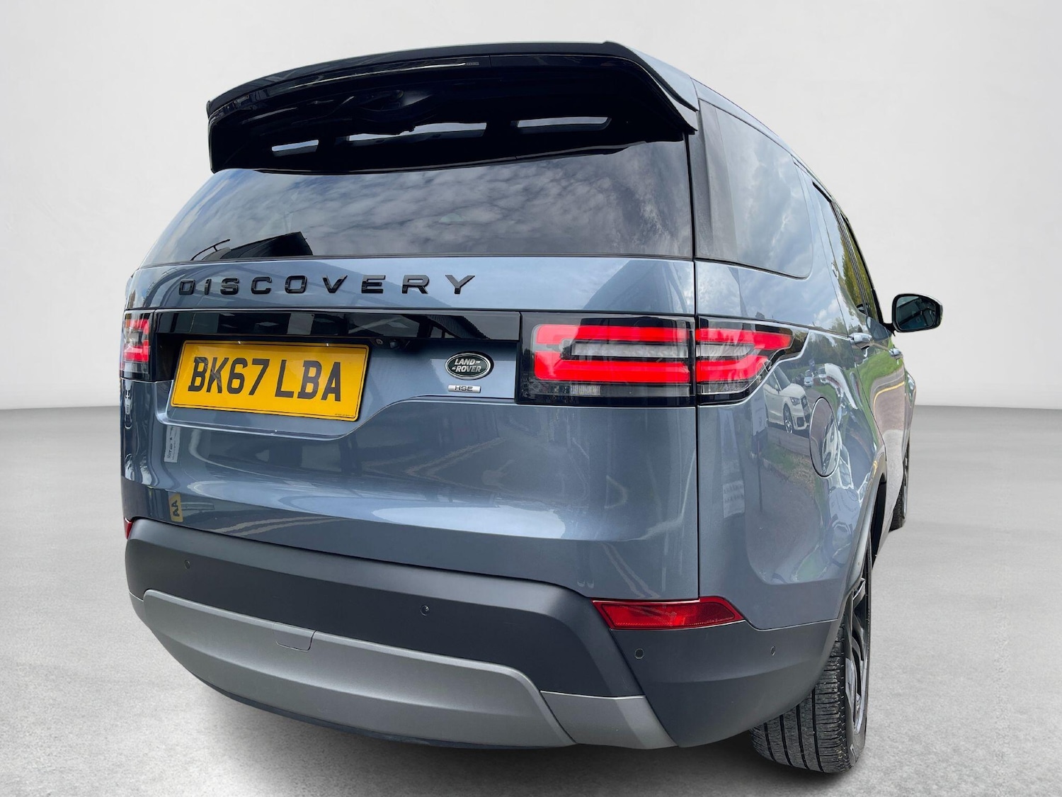 Used Land Rover Discovery 2018 for sale - 76094245: Photo 3