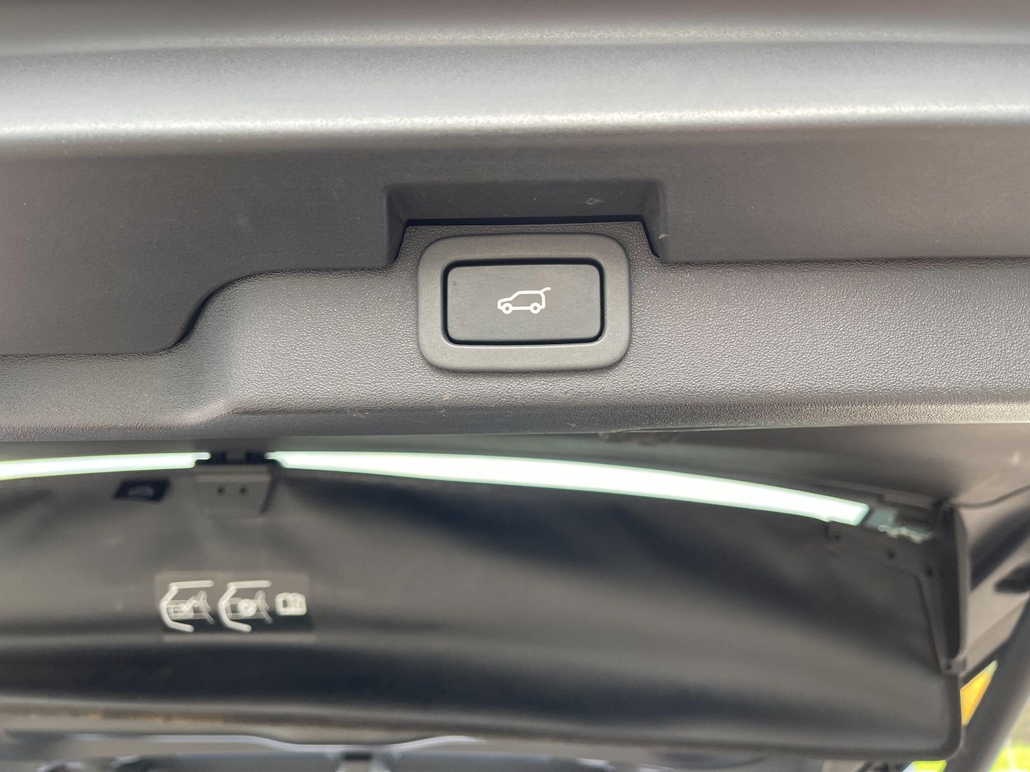 Used Land Rover Discovery 2018 for sale - 76094245: Photo 45