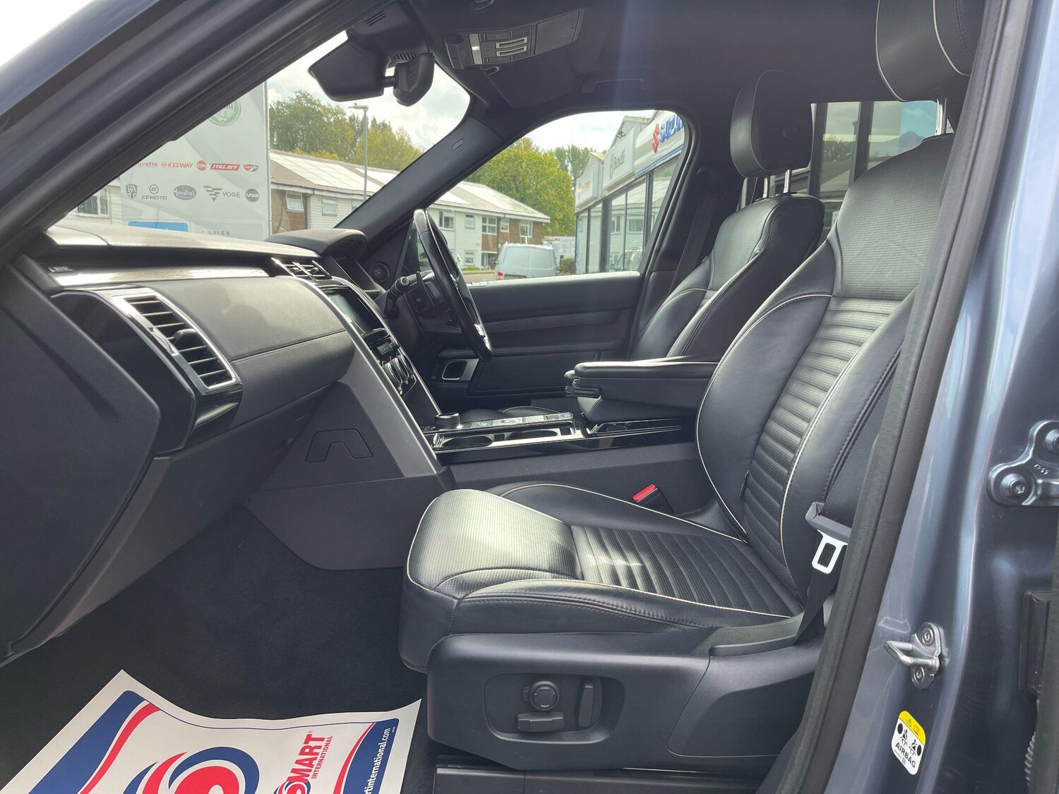 Used Land Rover Discovery 2018 for sale - 76094245: Photo 62