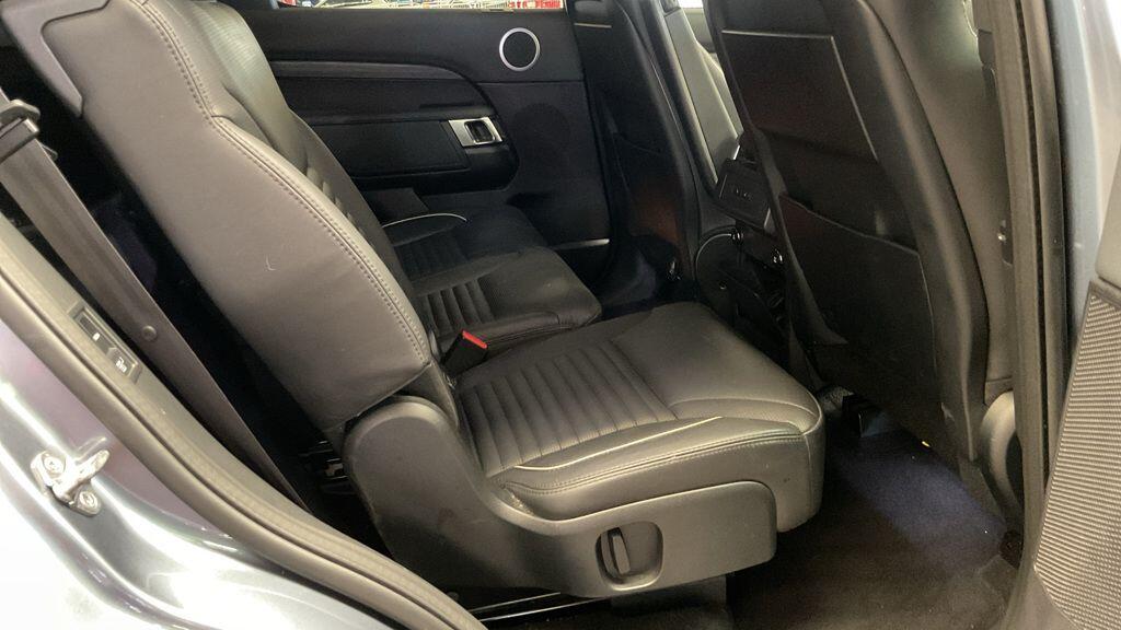 Used Land Rover Discovery 2018 for sale - 76094245: Photo 8