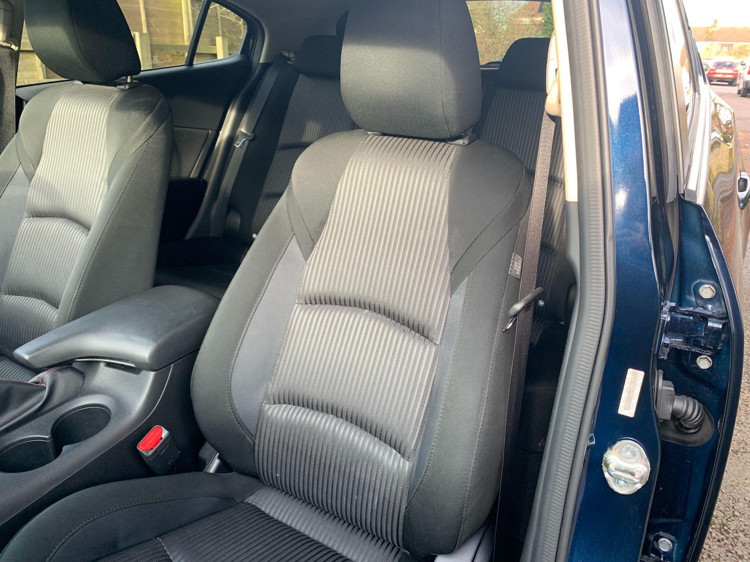 Used Mazda Mazda3 2016 for sale - 77237785: Photo 14