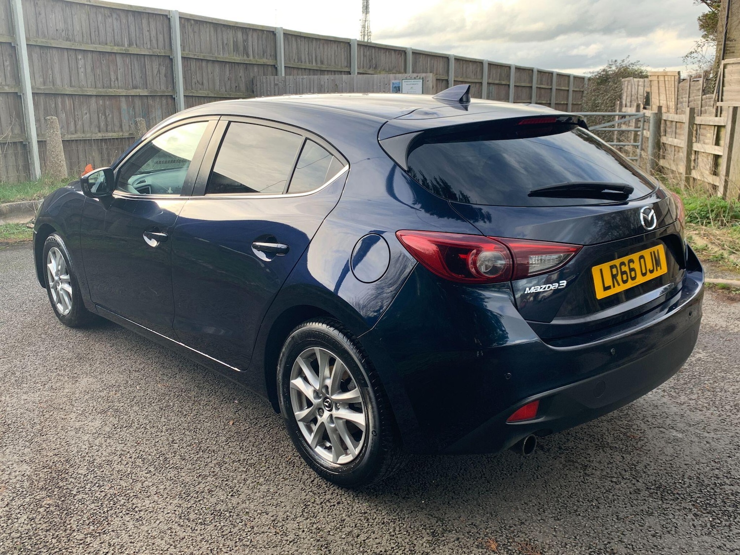 Used Mazda Mazda3 2016 for sale - 77237785: Photo 4