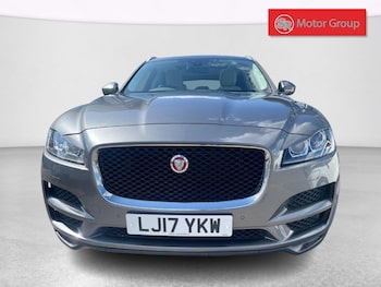 Used Jaguar F-Pace 2017 for sale - 75858376: Photo