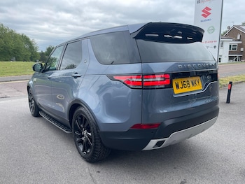 Used Land Rover Discovery 2018 for sale - 79328900: Photo