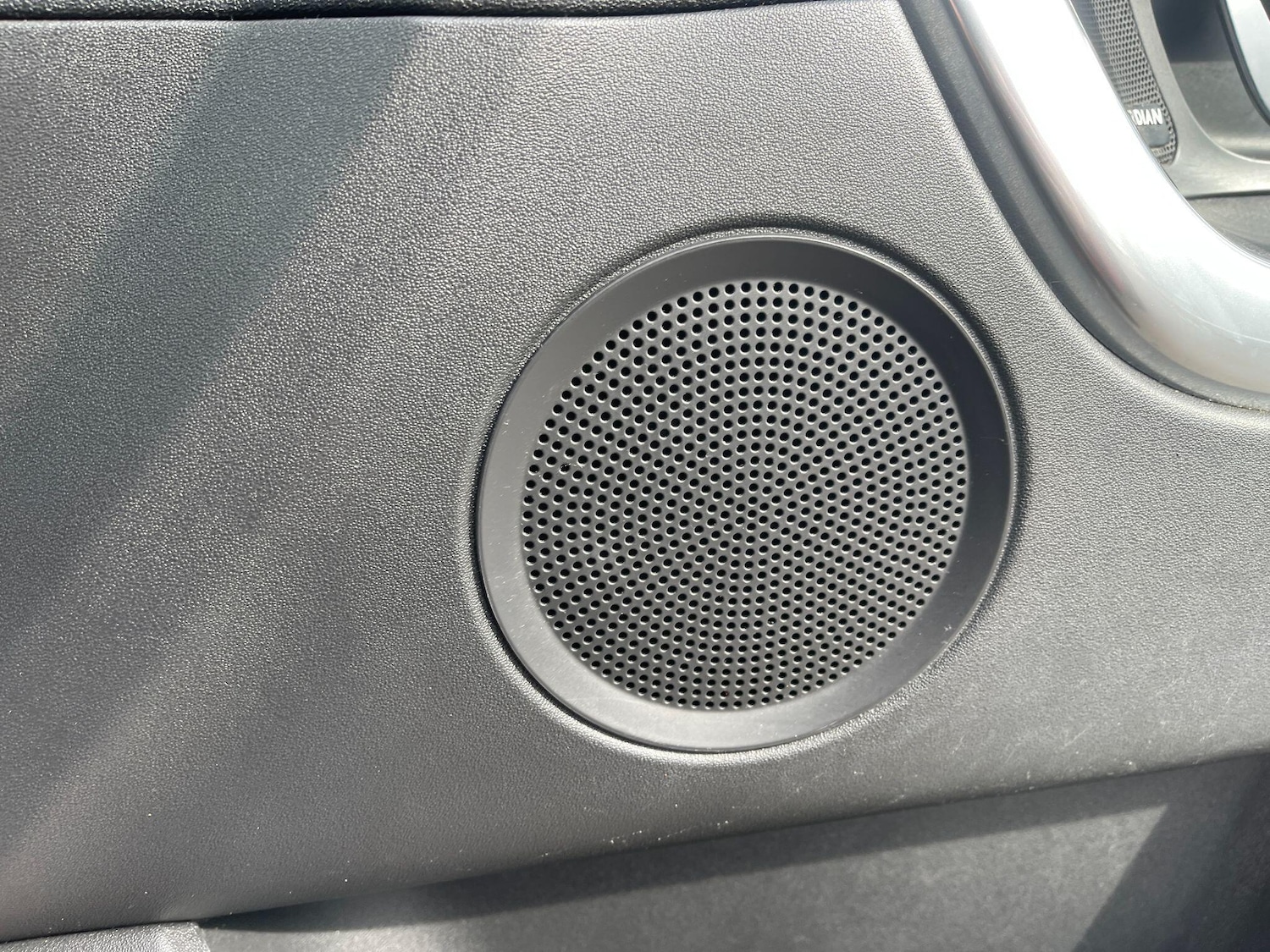 Used Land Rover Discovery Sport 2017 for sale - 77637474: Photo 38