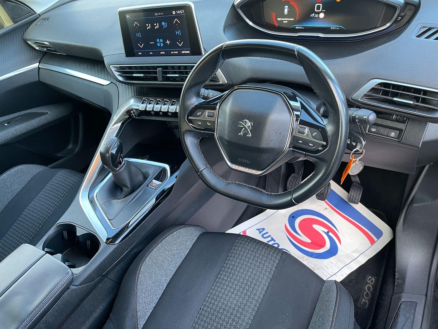 Used Peugeot 3008 2018 for sale - 77358924: Photo 12