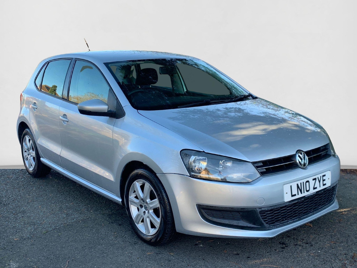 Used Volkswagen Polo 2010 for sale - 76214513: Photo 1